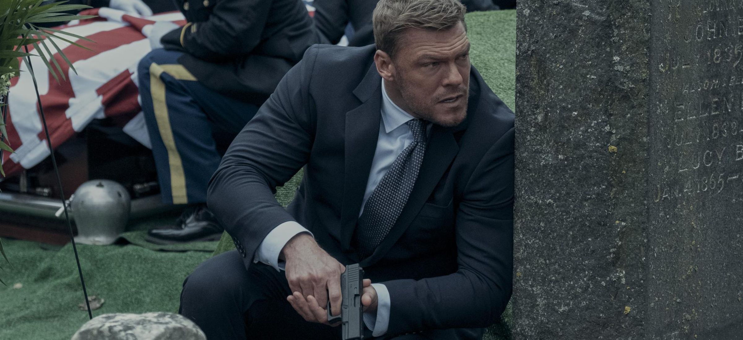 reacher alan ritchson film nowy war machine netflix premiera