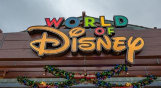 disney zmienia zdanie pozew arbitraż umowa śmierć alergia