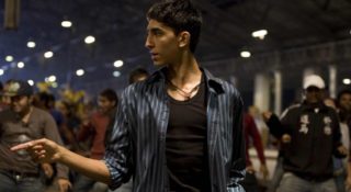 slumdog milioner z ulicy 2 film serial premiera