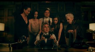 zabawa w pochowanego netflix film obsada gdzie obejrzeć zakończenie opinia