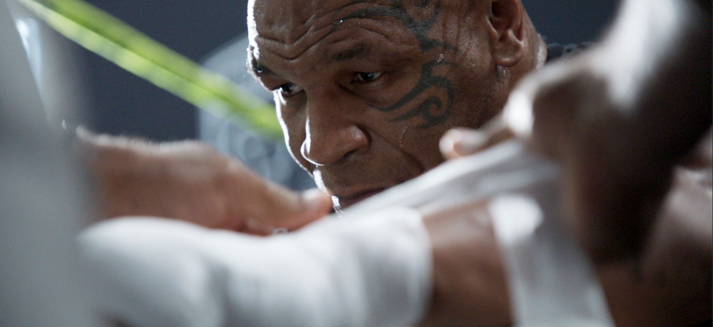 jake paul vs mike tyson netflix serial