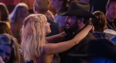 Beth i Rip poza ranczem Duttonów. Nowe wieści o serialu w świecie Yellowstone