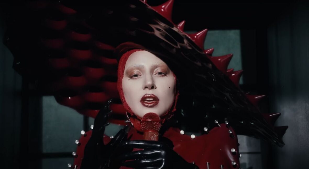 Image for Lady Gaga zrobiła koncert dla 2,5 mln osób. Policja zatrzymała 2 osoby, podejrzewając zamach