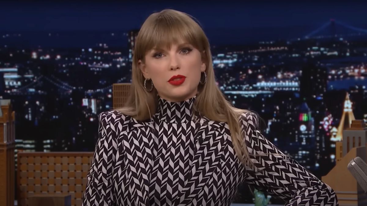 taylor swift sad it ends with us blake lively