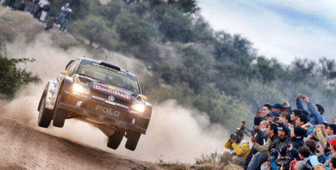 Dakar wjeżdża na odcinki z WRC