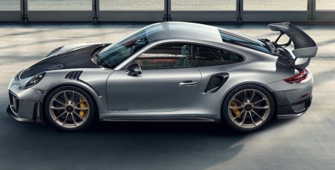 Porsche staje się coraz bardziej popularne, a w szczególności piękne modele 911 i Panamera