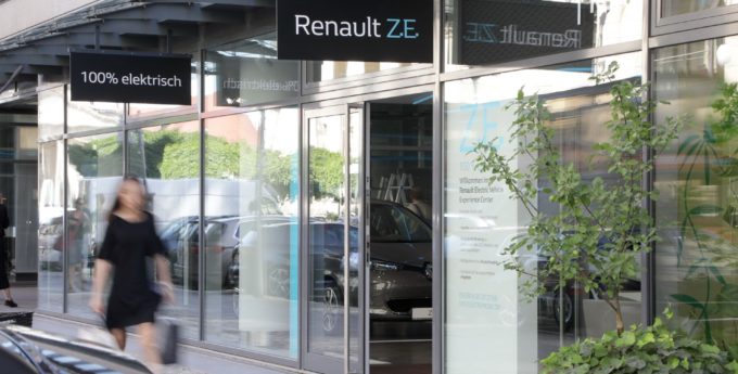 Renault otwiera w centrum Berlina concept store samochodów elektrycznych