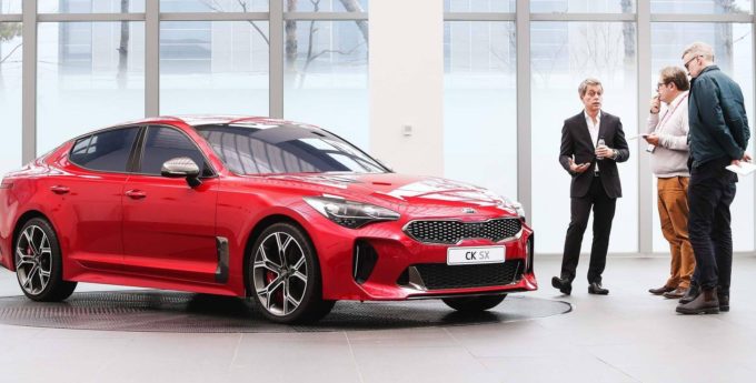 Pocisk Stinger marki Kia Sportowym Samochodem Roku 2018. Słusznie?