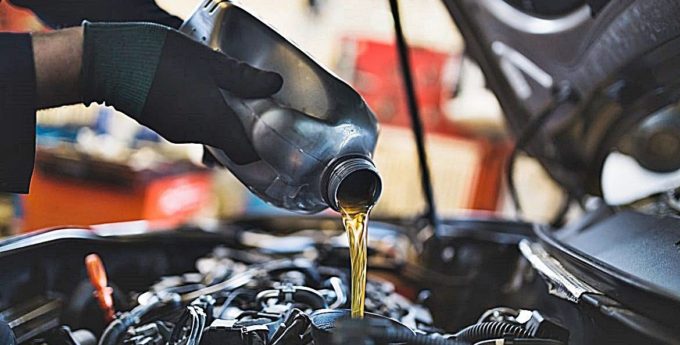 Jaki wpływ na silnik ma zużyty olej?