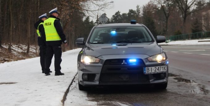 Najszybszy radiowóz w kraju zatrzymał Rosjanina. Nie wierzył, że to policja