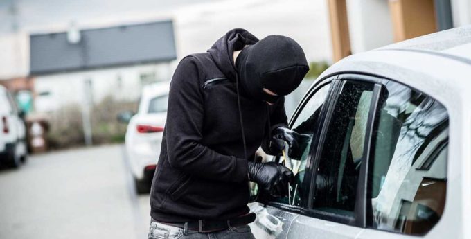 Najskuteczniejsze sposoby zabezpieczenia samochodu przed złodziejem