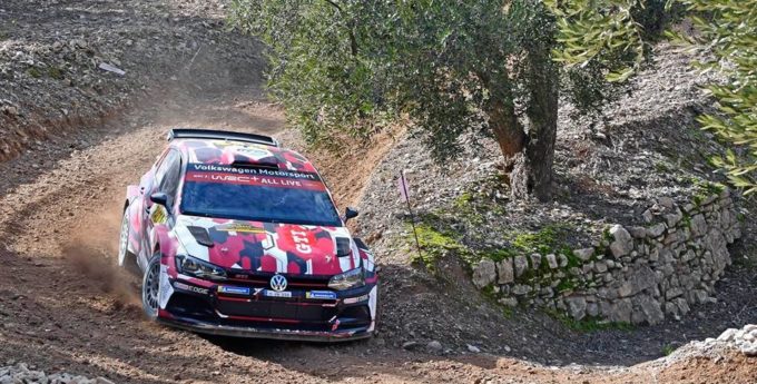 Rajd Katalonii: WRC2 pod dyktando Volkswagena, Kajetanowicz blisko czołówki