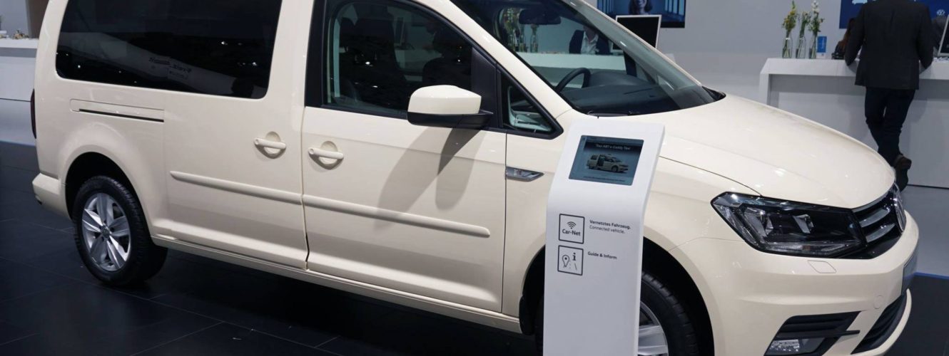 Na targach taksówkarskich Volkswagen zaprezentował bezemisyjne vany z napędem elektrycznym