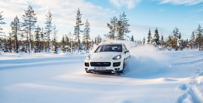 Porsche Cayenne na oponach Michelin Pilot Alpin 5 SUV