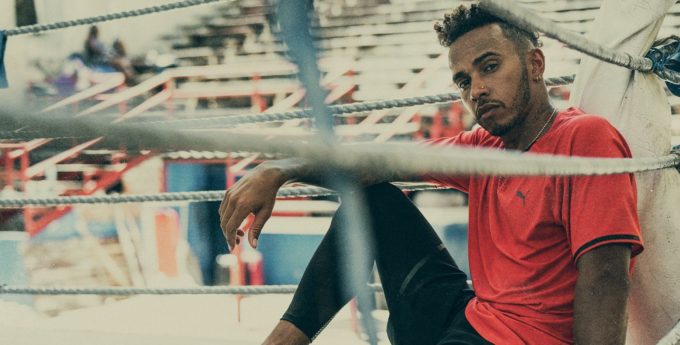 Masa mięśniowa, sztuki walki i weganizm – jak Hamilton przygotowuje się do sezonu 2019?