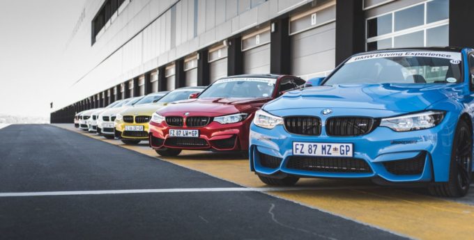 BMW Driving Experience dotarło do Polski. Będzie okazja pojeździć M’kami