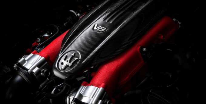 Bulgoczące SUV-y z V8 pod maską. Nie do pogardzenia i do kupienia w Polsce