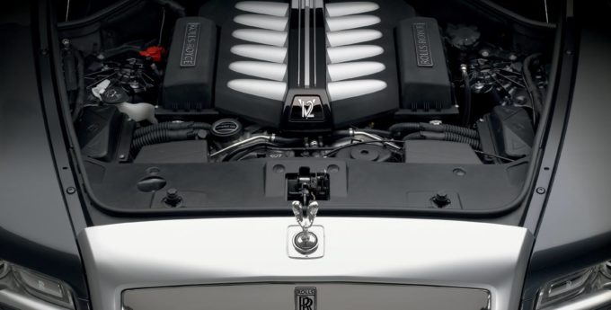 Rolls-Royce nie zamierza rezygnować z silników V12
