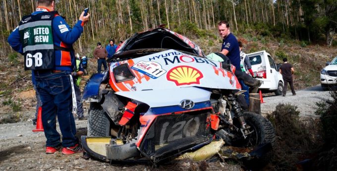 Lider WRC nie wróci do rajdu po drastycznym wypadku
