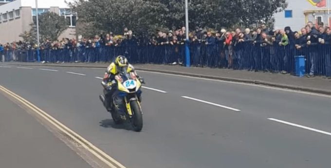 Best of Isle of Man TT 2019 |  Pierwsze okrążenia – Superbike