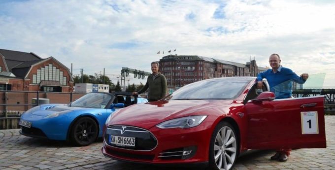 Ta 7-letnia Tesla Model S P85 ma już na liczniku prawie 1 000 000 km