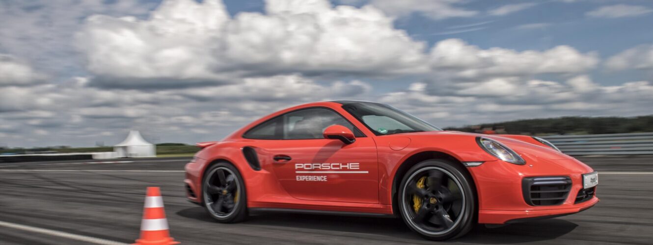Jak wiedza zdobyta w trakcie szkoleń Porsche Experience pomoże Ci w codziennej jeździe?