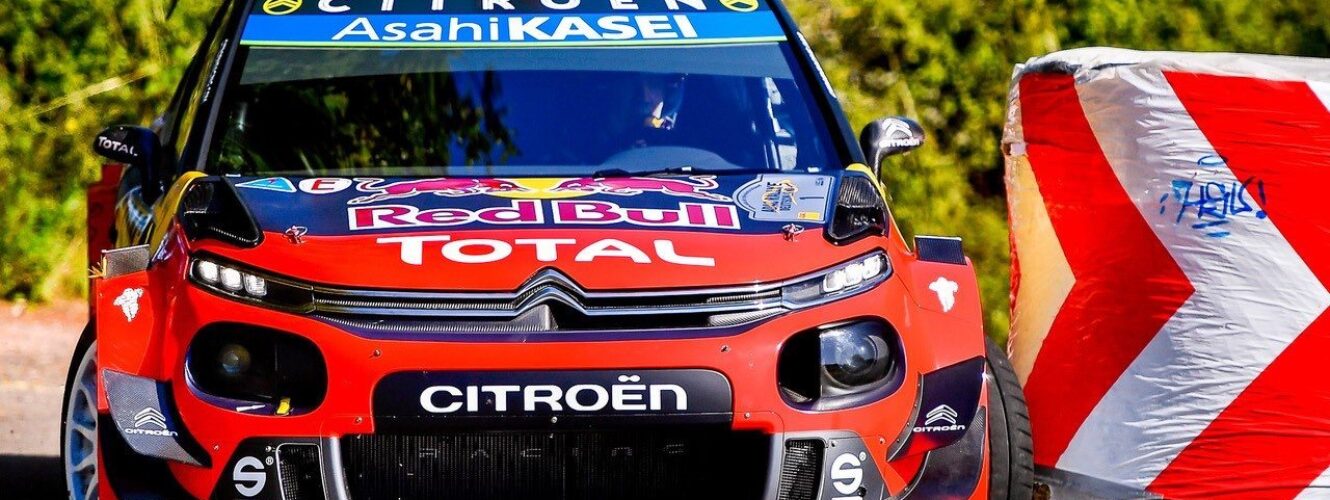 Rajd Niemiec: Ogier pokazuje plecy Tanakowi na testowym. Kajto ciśnie w WRC 2