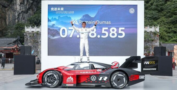 Volkswagen ID. R(ekord) wysoko zawiesił poprzeczkę na górze Tianmen