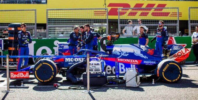 Toro Rosso znika z Formuły 1. Scuderia Alpha Tauri ”nowym” zespołem