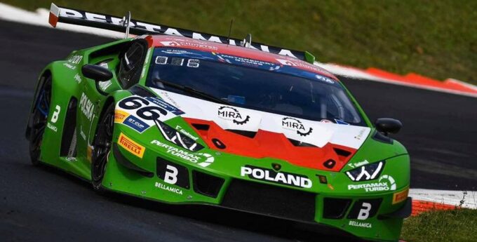 FIA Motorsport Games: Kompletny chaos. Reprezentacja Polski po kapciu kończy na znakomitym 4. miejscu
