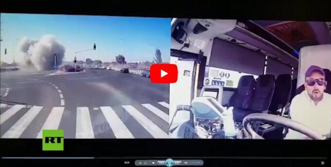 Izrael: Rakieta trafiła w autostradę tuż obok przejeżdżających aut