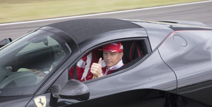 Supersamochody Kimiego Raikkonena: Co znajduje się w luksusowym garażu kierowcy F1?