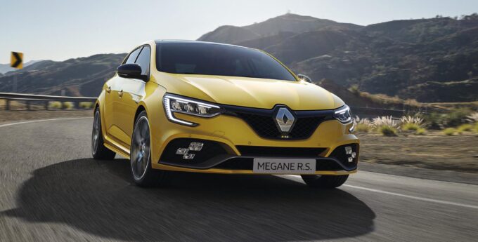 Wersje Renault Megane doczekały się liftingu. RS urywa… głowę jeszcze bardziej niż dotychczas