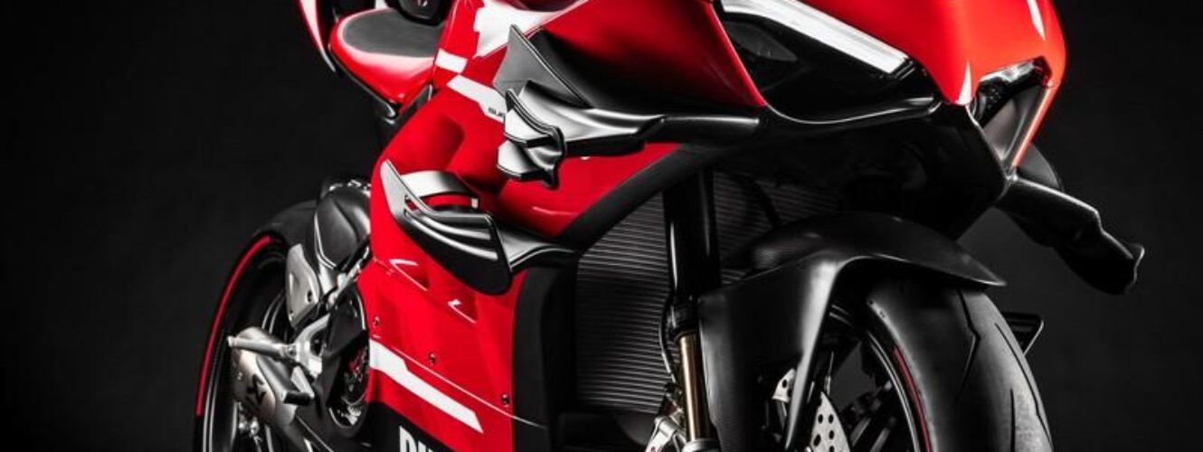 Najnowsze Ducati Superleggera V4 swoimi osiągami (i ceną) dosłownie zwala z nóg