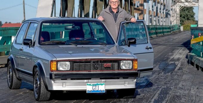 50-latek chciał znów przeżyć młodość. Kupił VW Golfa GTI z 1983 r. i władował w niego ponad pół miliona złotych! Potem odbiło mu jeszcze bardziej