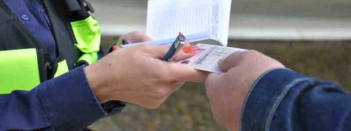 W banalny sposób możesz uniknąć mandatu za parkowanie w niedozwolonym