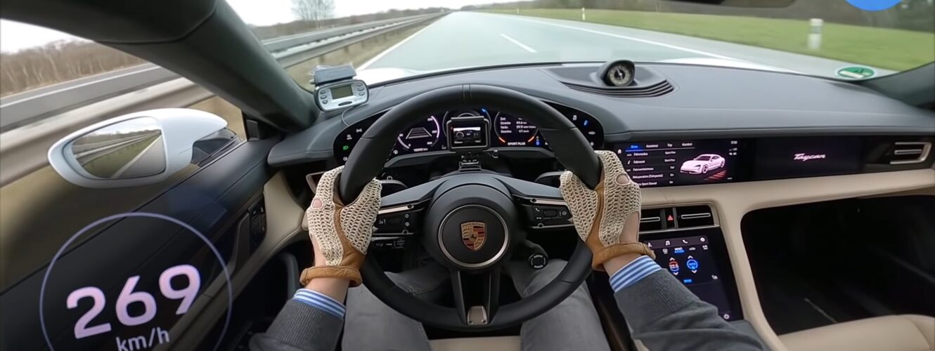 Obczaj jak to się zbiera do 270 km/godz.! Youtuber w Porsche Taycan został wgnieciony w fotel na niemieckiej autostradzie