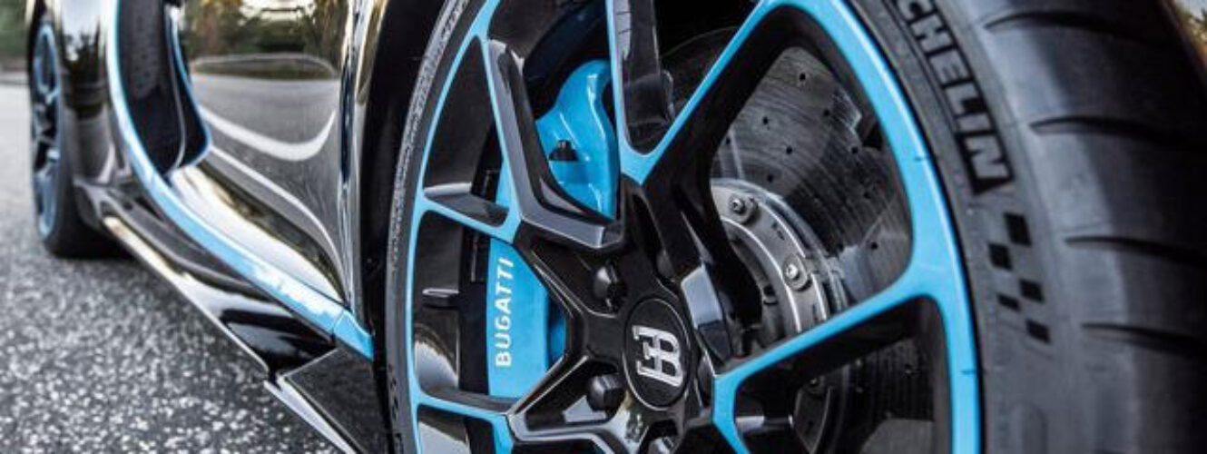 Opony o otwartym indeksie prędkości, czyli dlaczego Bugatti hamuje szybciej niż przyspiesza