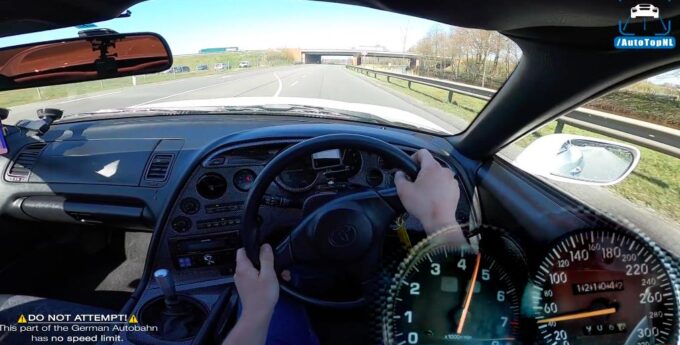 YouTuber rozpędził swoją absurdalną, 1200-konną Toyotę Suprę na niemieckiej autobahnie
