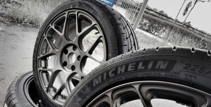 Opony Michelin Pilot Sport 4
