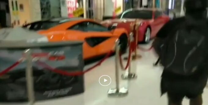 Ferrari 488 Spider dziecko