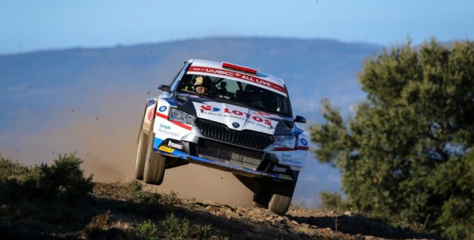 WRC Rajd Sardynii: Sordo pewnie zmierza po zwycięstwo. Kajetanowicz zachwyca od rana