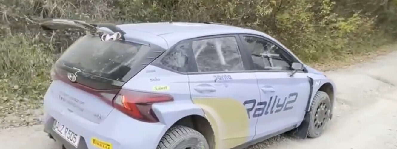 Hyundai i20 Rally nadchodzi. Mistrz Polski testował nową rajdówkę [VIDEO]