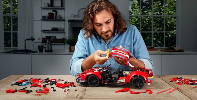 Lego Technic Ferrari-488 GTE 4