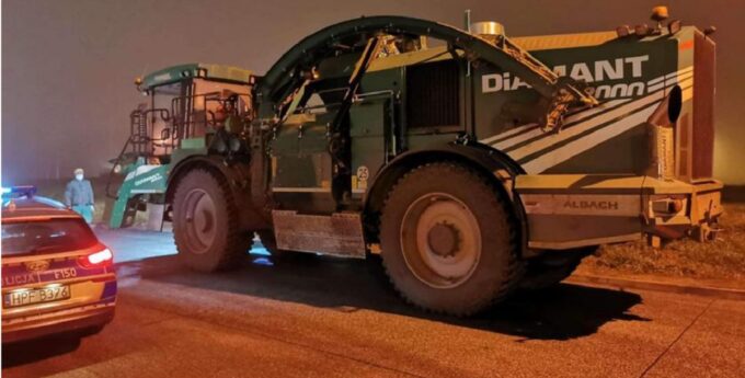 kombajnem po autostradzie