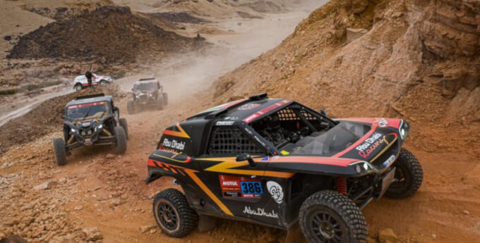 Dakar 2021 – Meeke z kolejnym etapowym triumfem