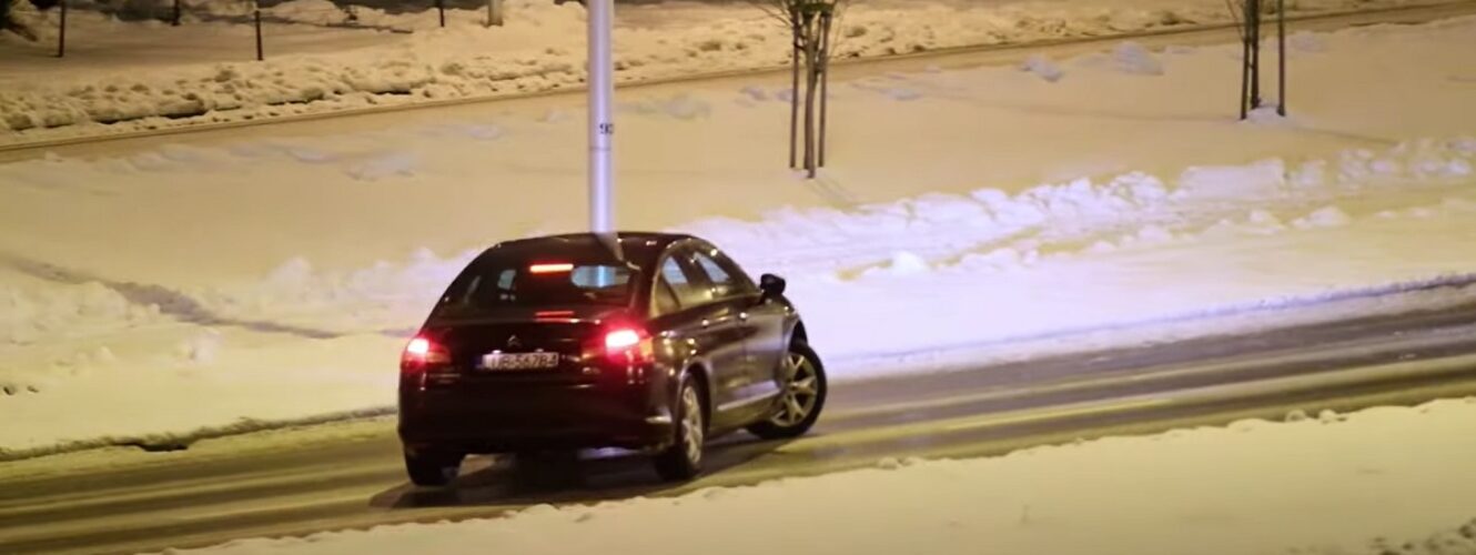 Lód na lubelskiej drodze