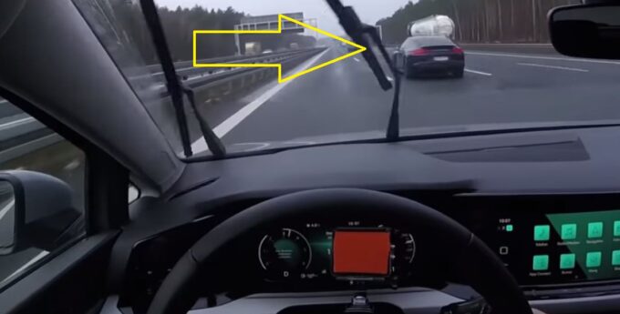 Volkswagen Golf 8 vs Porsche Panamera