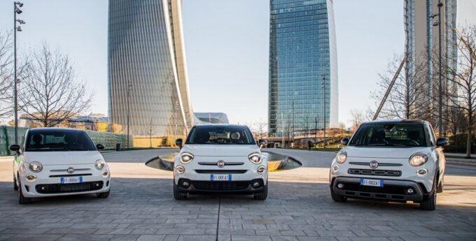 Rodzina Fiata 500 Hey Google