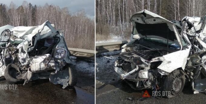 Dacia Sandero zmiażdżona przez tira